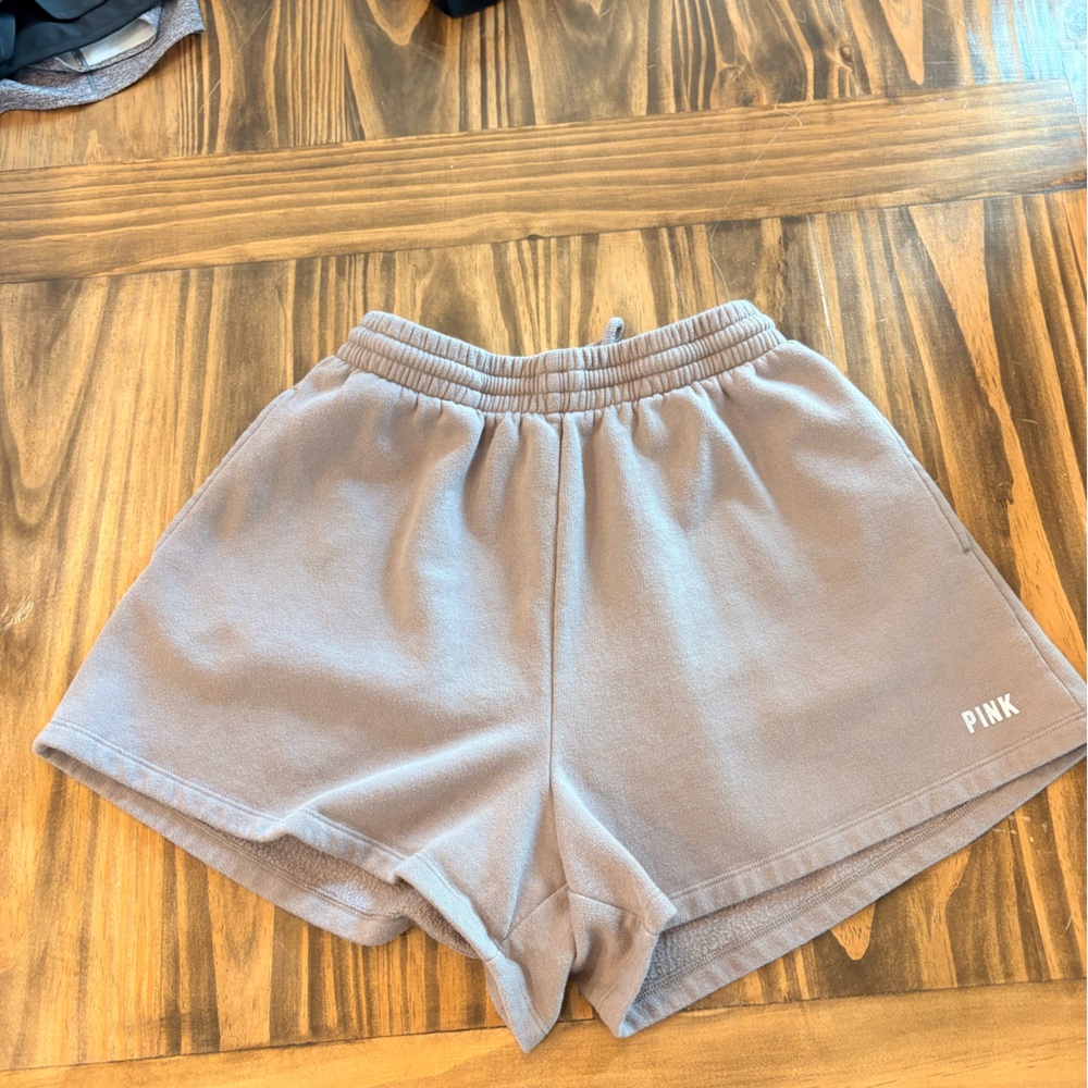 PINK Victoria's Secret Women's Athletic Shorts -m